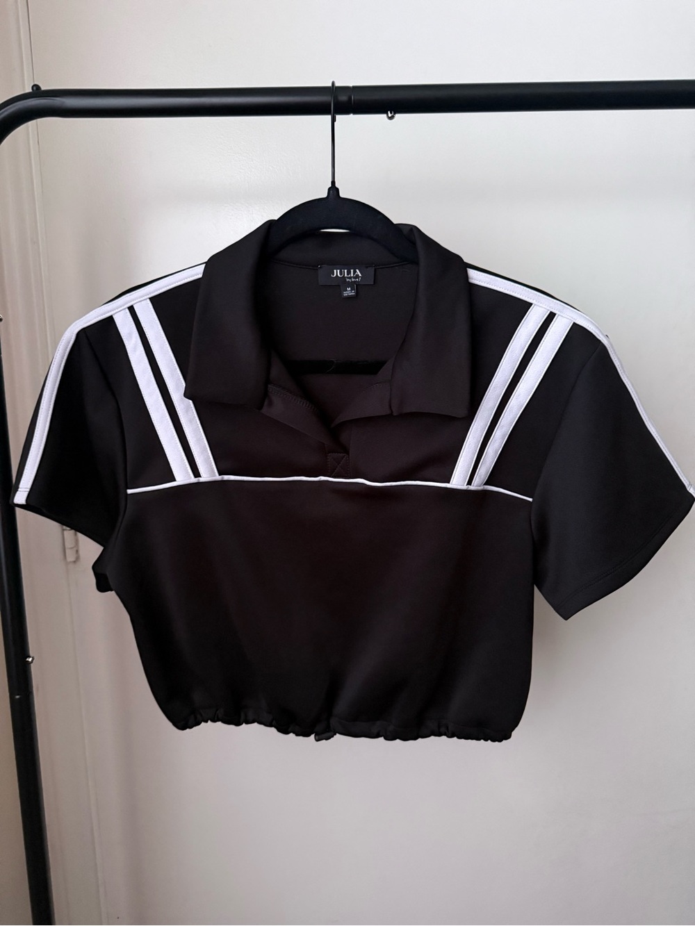 Athletic Set - Picture 2 of 6